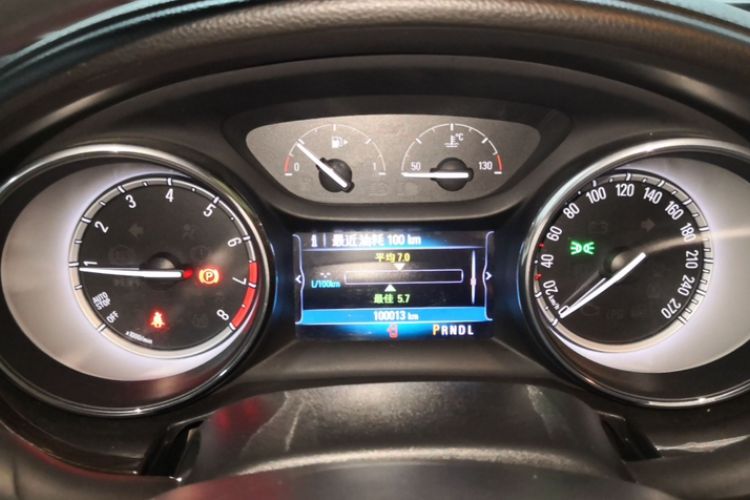 Used Buick Verano 2017 Sedan 15S Automatic Leading Model Odometer Close Up