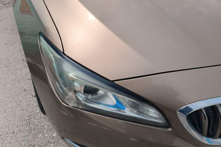 Used Buick Verano 2017 Sedan 15S Automatic Leading Model Right Front Headlight