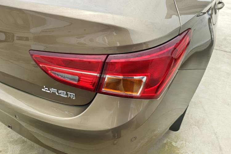 Used Buick Verano 2017 Sedan 15S Automatic Leading Model Right Rear Taillight