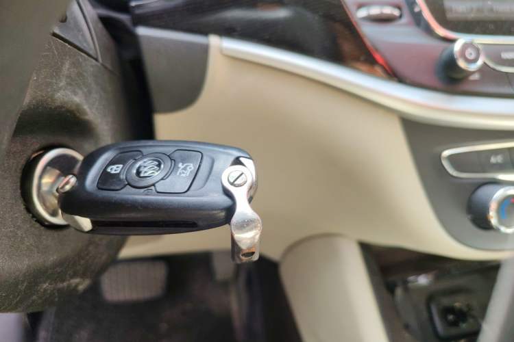 Used Buick Verano 2017 Sedan 15S Automatic Leading Model Vehicle Key