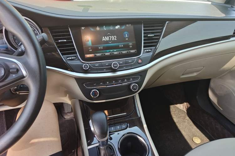 Used Buick Verano 2018 Sedan 15S Automatic Leading Model Audio And AC Panel