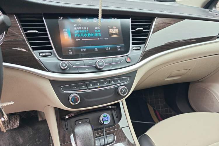 Used Buick Verano 2018 Sedan 15S Automatic Leading Model Audio And AC Panel