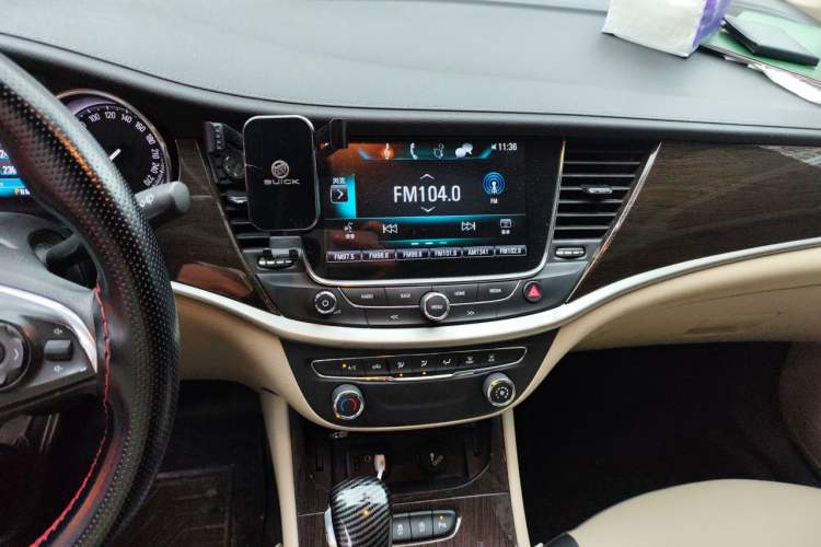 Used Buick Verano 2018 Sedan 15S Automatic Leading Model Audio And AC Panel