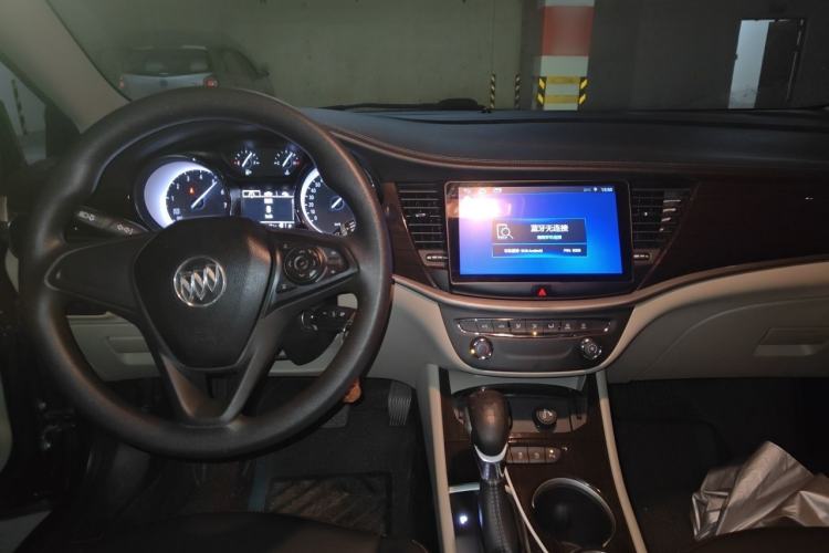 Used Buick Verano 2018 Sedan 15S Automatic Entry Model Center Console