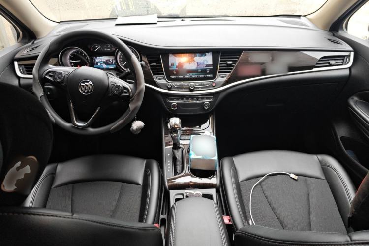 Used Buick Verano 2018 Sedan 20T Dual-Clutch Leading Model Center Console
