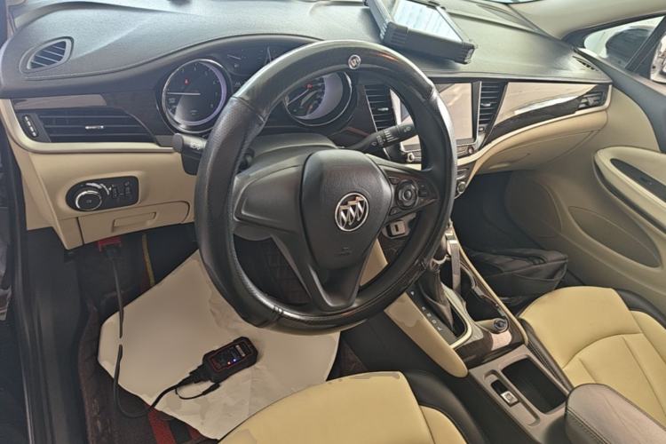 Used Buick Verano 2018 Sedan 15S Automatic Entry Model Center Console