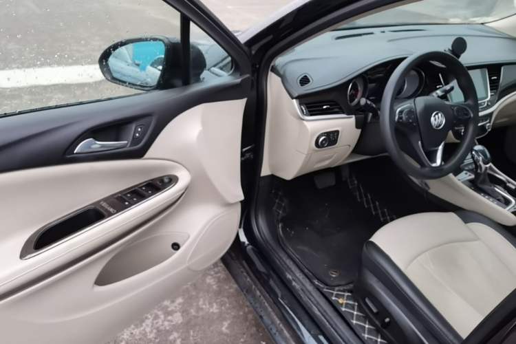 Used Buick Verano 2018 Sedan 15S Automatic Leading Model Driver Seat