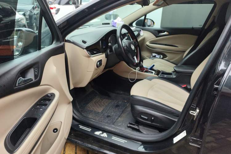 Used Buick Verano 2018 Sedan 15S Automatic Leading Model Driver Seat