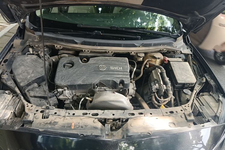 Used Buick Verano 2018 Sedan 15S Automatic Leading Model Engine Bay