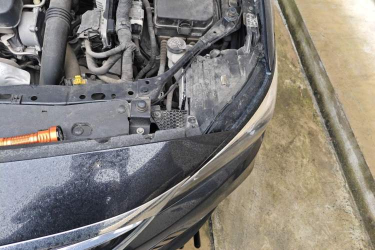 Used Buick Verano 2018 Sedan 20T Dual-Clutch Leading Model Engine Bay Left