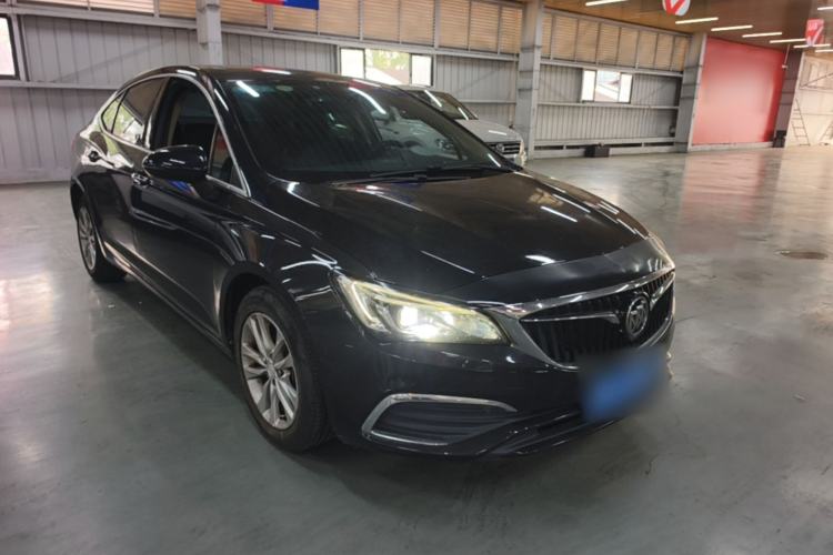 Used Buick Verano 2018 Sedan 20T Dual-Clutch Luxury Model Front Right 45 Deg