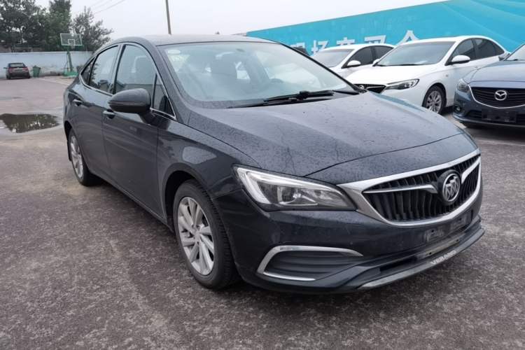 Used Buick Verano 2018 Sedan 15S Automatic Leading Model Front Right 45 Deg