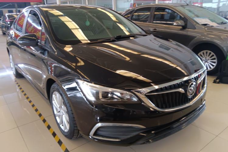 Used Buick Verano 2018 Sedan 15S Automatic Entry Model Front Right 45 Deg