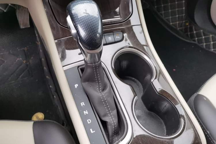 Used Buick Verano 2018 Sedan 15S Automatic Leading Model Gear Lever