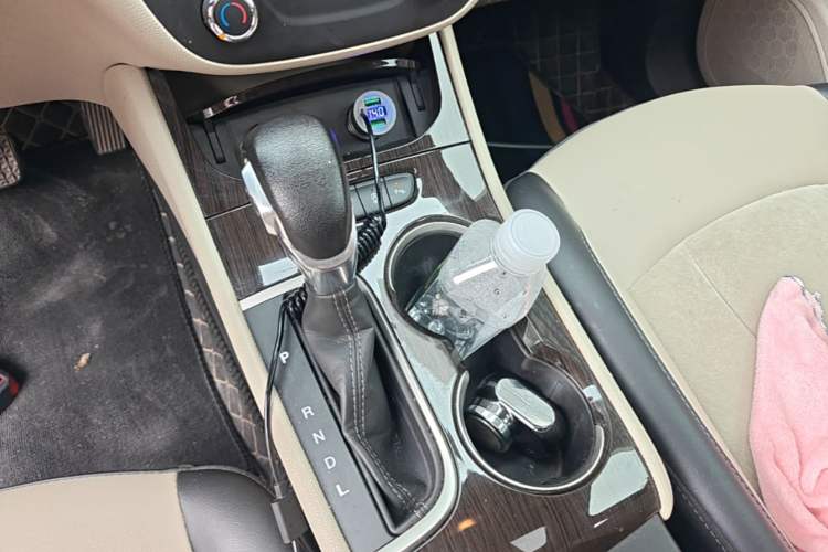 Used Buick Verano 2018 Sedan 15S Automatic Leading Model Gear Lever