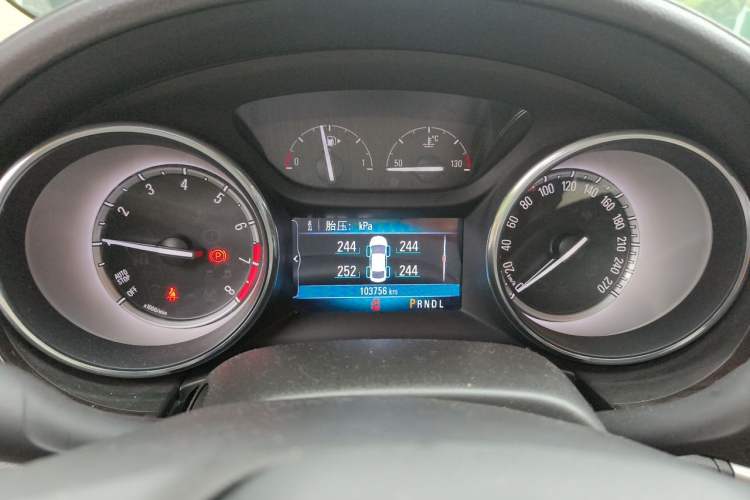 Used Buick Verano 2018 Sedan 20T Dual-Clutch Leading Model Instrument Cluster