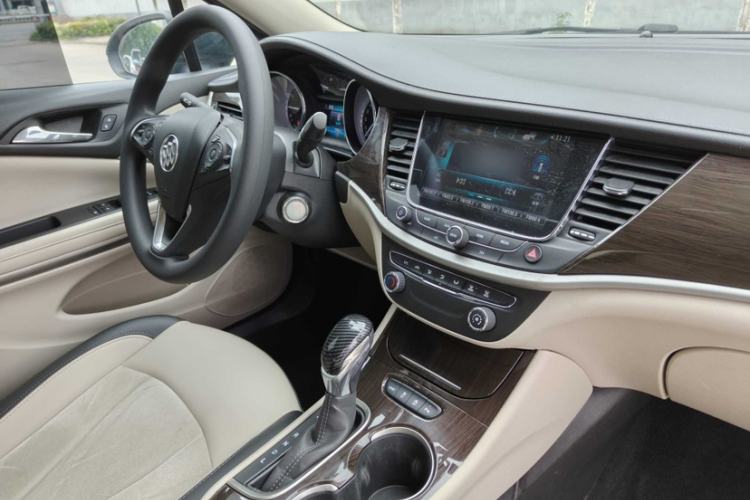 Used Buick Verano 2018 Sedan 15S Automatic Leading Model Interior 2