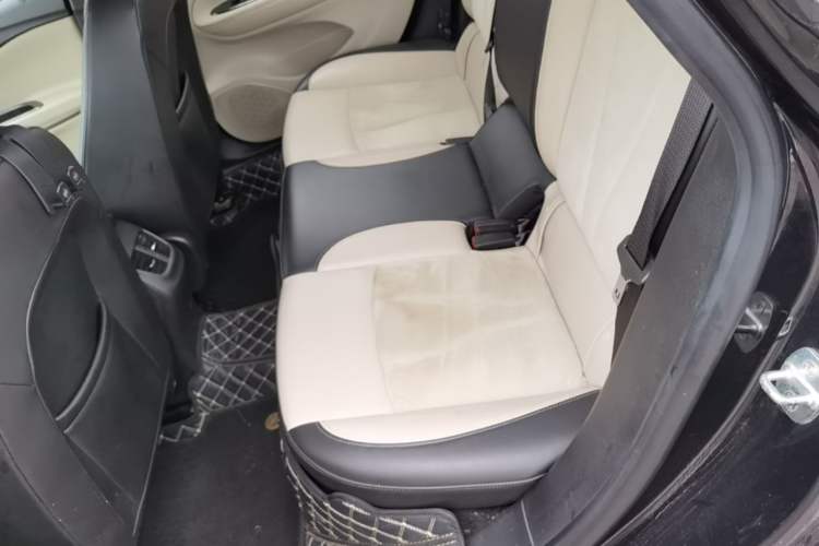 Used Buick Verano 2018 Sedan 15S Automatic Leading Model Left Rear Seat