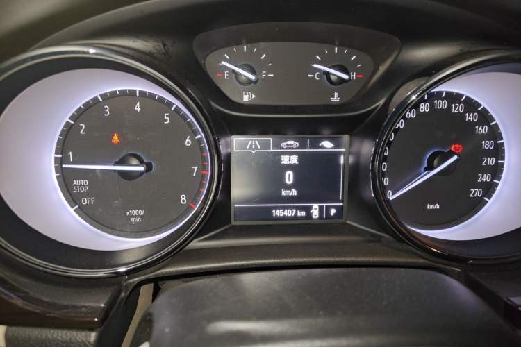 Used Buick Verano 2018 Sedan 15S Automatic Entry Model Odometer Close Up