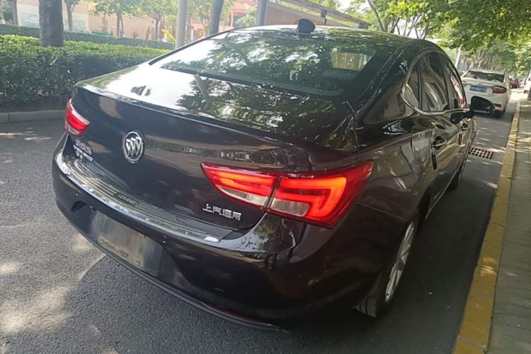 Used Buick Verano 2018 Sedan 15S Automatic Leading Model Rear Right 45 Deg