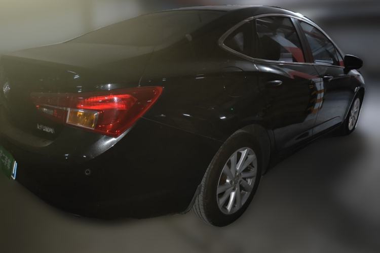 Used Buick Verano 2018 Sedan 15S Automatic Entry Model Rear Right 45 Deg