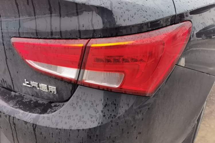 Used Buick Verano 2018 Sedan 15S Automatic Leading Model Right Rear Taillight