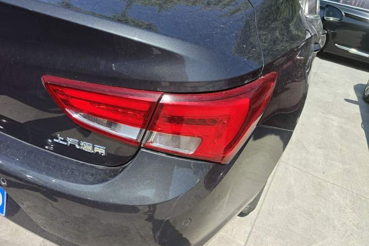 Used Buick Verano 2018 Sedan 15S Automatic Leading Model Right Rear Taillight