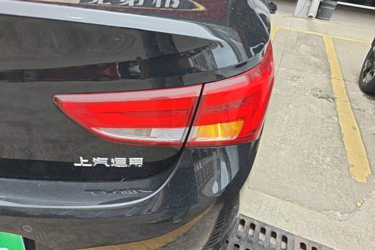 Used Buick Verano 2018 Sedan 15S Automatic Leading Model Right Rear Taillight