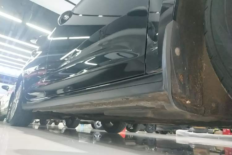 Used Buick Verano 2018 Sedan 15S Automatic Entry Model Right Side Sill