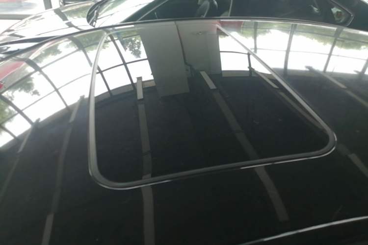 Used Buick Verano 2018 Sedan 15S Automatic Leading Model Roof