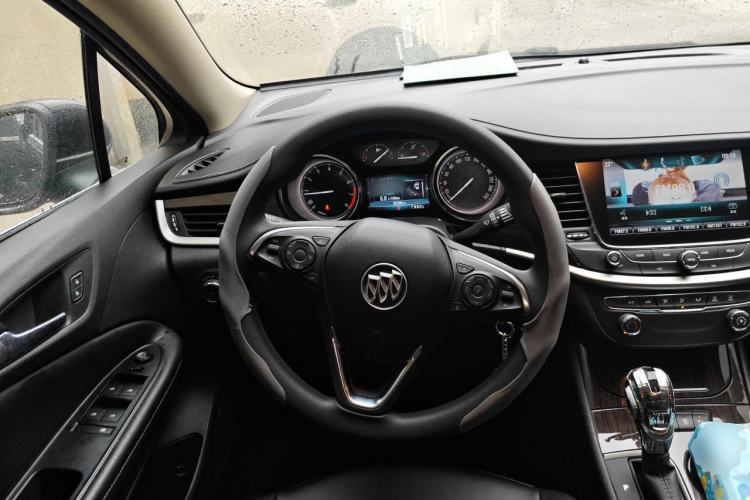 Used Buick Verano 2018 Sedan 20T Dual-Clutch Leading Model Steering Wheel