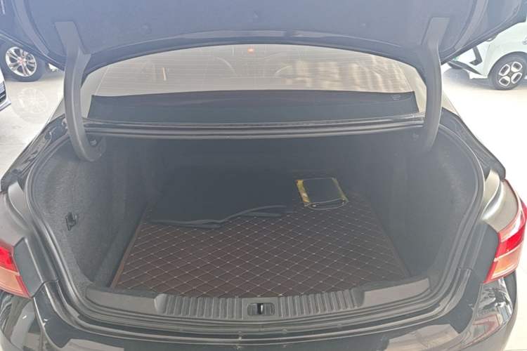 Used Buick Verano 2018 Sedan 15S Automatic Entry Model Trunk
