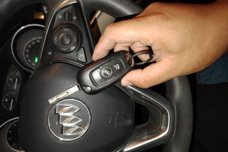 Used Buick Verano 2018 Sedan 15S Automatic Leading Model Vehicle Key