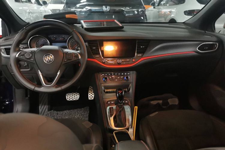 Used Buick Verano 2018 Hatchback GS 20T Dual-Clutch Luxury Model Center Console