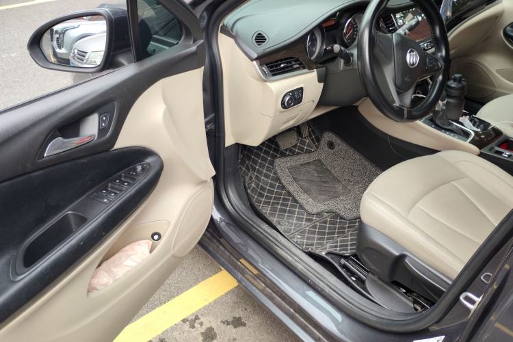 Used Buick Verano 2018 Sedan 15S Automatic Entry Model Driver Seat