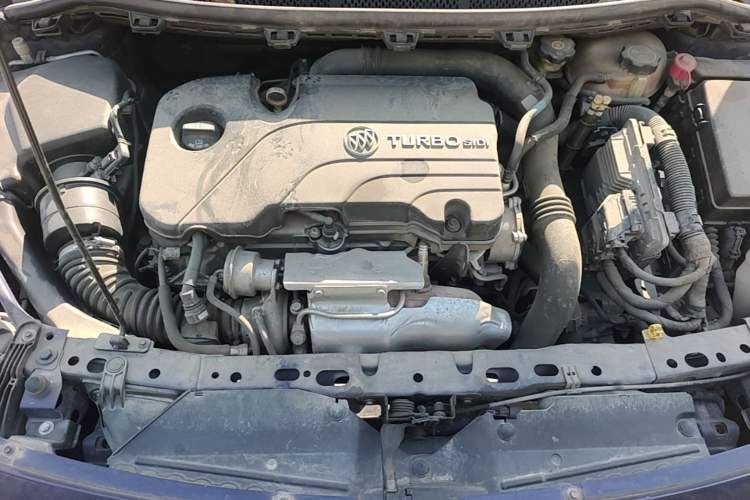 Used Buick Verano 2018 Hatchback GS 20T Dual-Clutch Leading Model Engine Bay