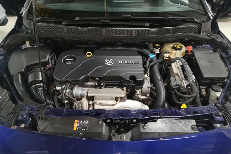 Used Buick Verano 2018 Hatchback GS 20T Dual-Clutch Luxury Model Engine Bay