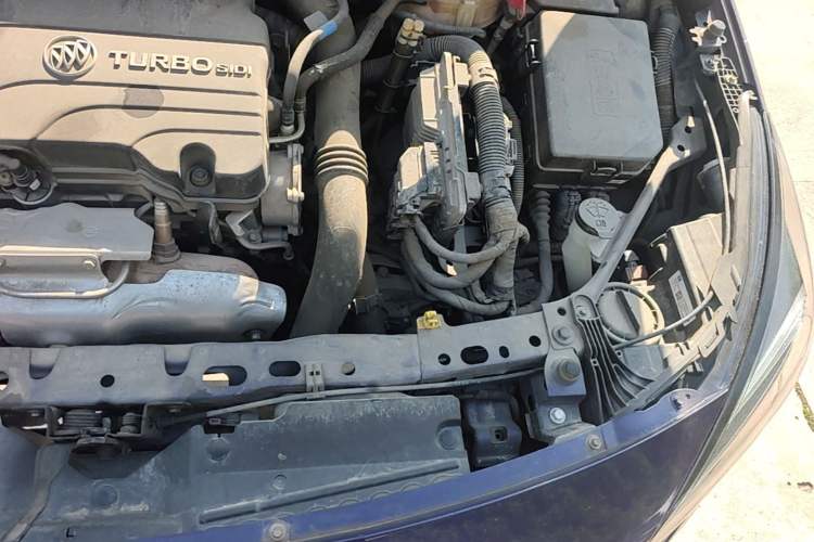 Used Buick Verano 2018 Hatchback GS 20T Dual-Clutch Leading Model Engine Bay Left