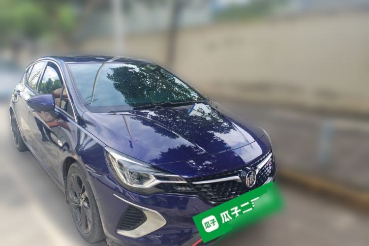 Used Buick Verano 2018 Hatchback GS 20T Dual-Clutch Luxury Model Front Right 45 Deg