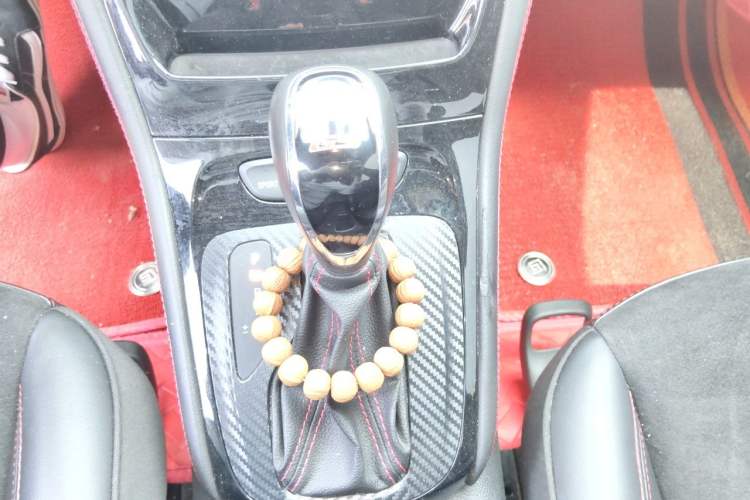 Used Buick Verano 2018 Hatchback GS 20T Dual-Clutch Leading Model Gear Lever