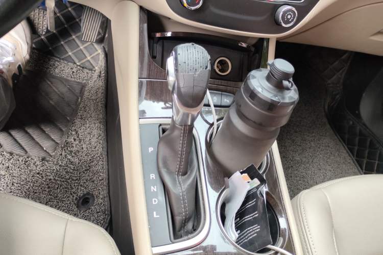 Used Buick Verano 2018 Sedan 15S Automatic Entry Model Gear Lever