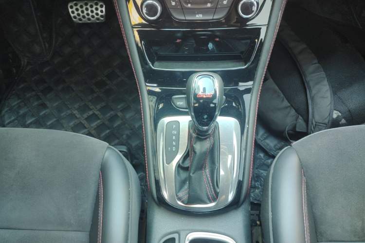 Used Buick Verano 2018 Hatchback GS 20T Dual-Clutch Leading Model Gear Lever