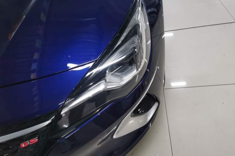 Used Buick Verano 2018 Hatchback GS 20T Dual-Clutch Luxury Model Left Front Headlight