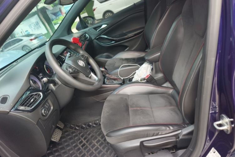 Used Buick Verano 2018 Hatchback GS 20T Dual-Clutch Leading Model Left Front Seat
