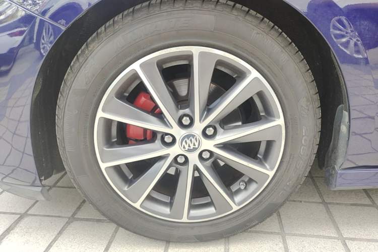 Used Buick Verano 2018 Hatchback GS 20T Dual-Clutch Leading Model Left Front Wheel Hub