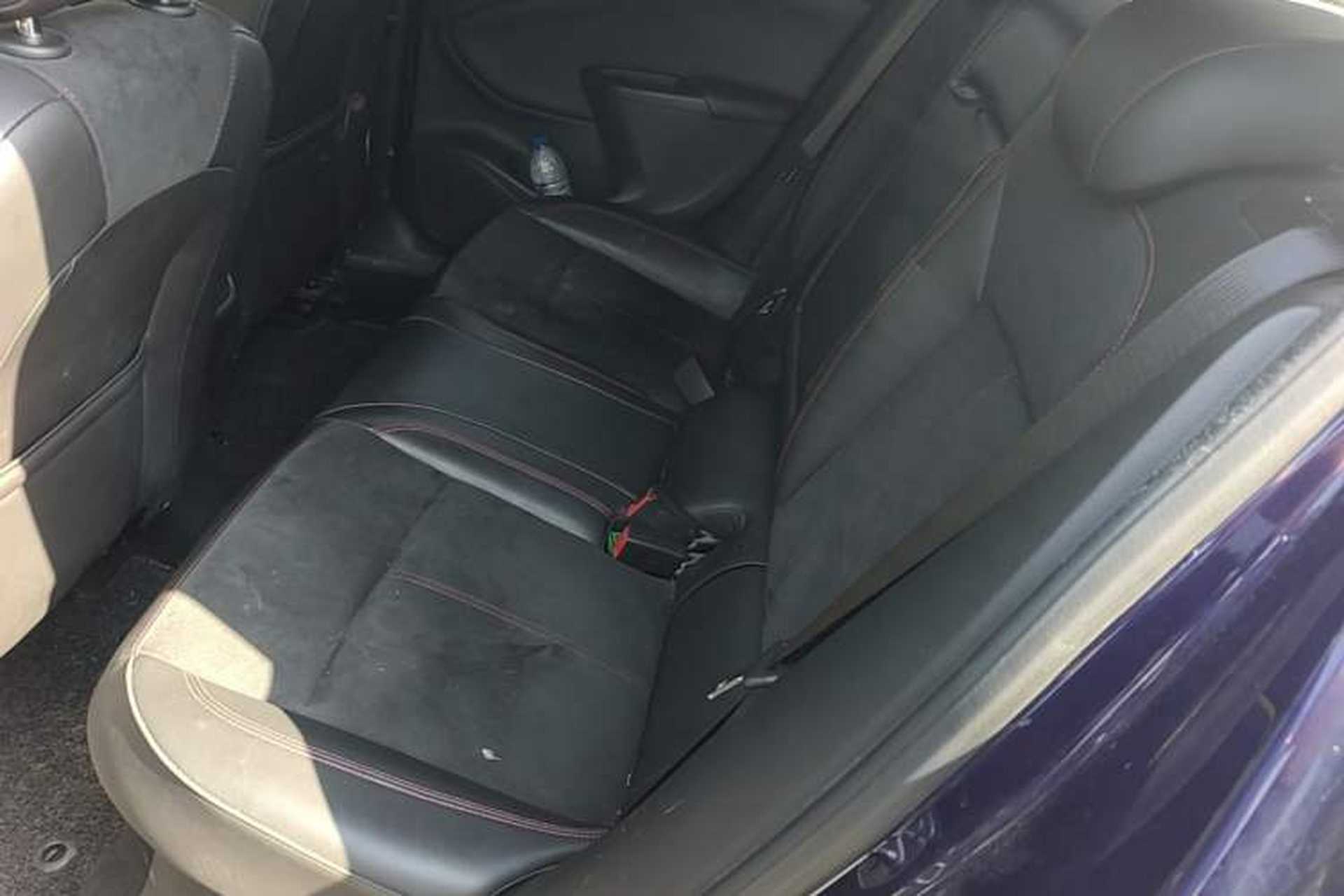 Used Buick Verano 2018 Hatchback GS 20T Dual-Clutch Leading Model Left Rear Seat