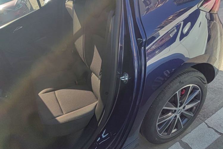 Used Buick Verano 2018 Hatchback GS 20T Dual-Clutch Progressive Model Left Rear Seat