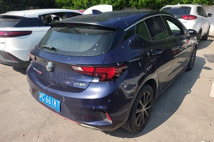 Used Buick Verano 2018 Hatchback GS 20T Dual-Clutch Leading Model Rear Right 45 Deg