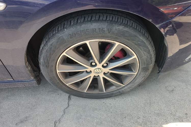Used Buick Verano 2018 Hatchback GS 20T Dual-Clutch Leading Model Right Front Wheel Hub