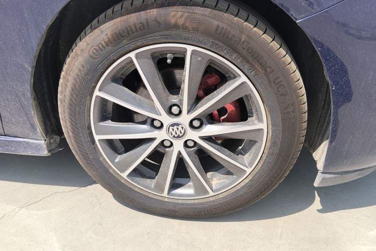 Used Buick Verano 2018 Hatchback GS 20T Dual-Clutch Leading Model Right Front Wheel Hub